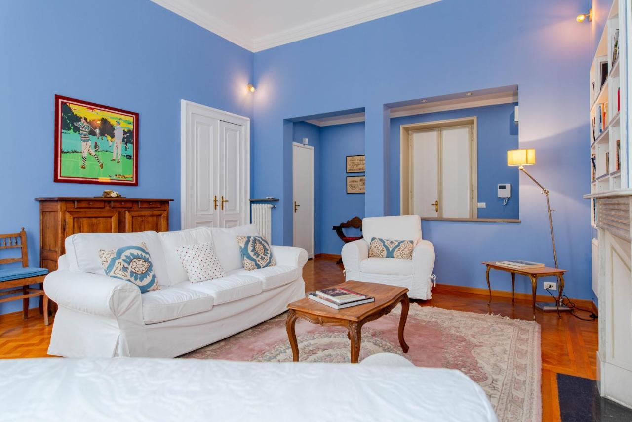 Apartment The Queen By Happyhostorino Turin
